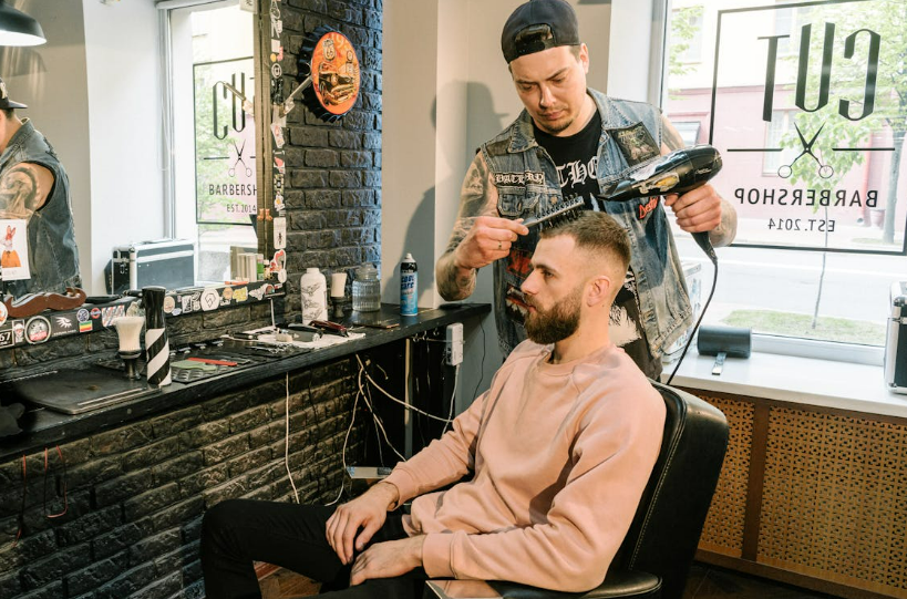 Les étapes clés pour ouvrir une franchise de coiffure avec succès en 2026